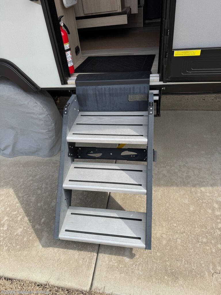2023 Micro Minnie 2108TB by Winnebago from National Vehicle in Murfreesboro, Tennessee