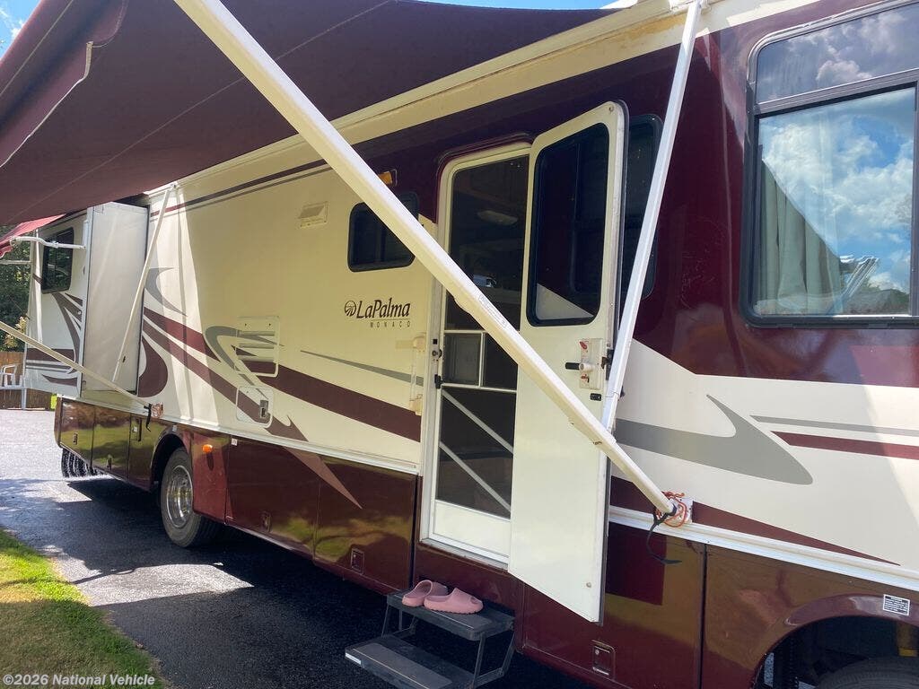 Used 2001 Monaco RV La Palma 32PBD available in Chester, Virginia