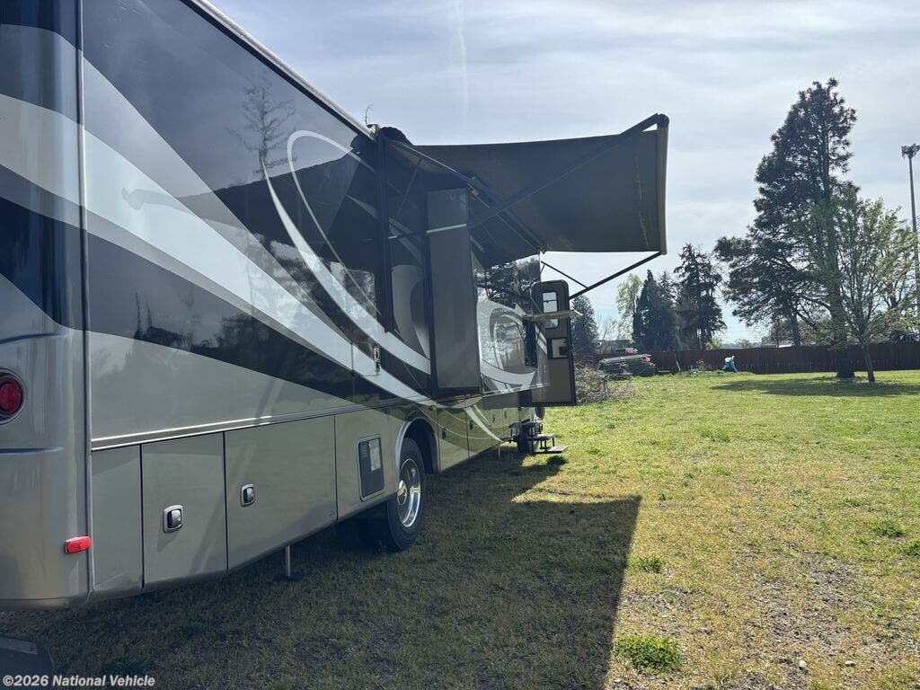 2014 Forest River Georgetown XL 377TS - Used Class A For Sale by National Vehicle in Gervais, Oregon