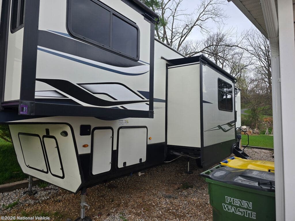 2022 Montana High Country 377FL by Keystone from National Vehicle in York, Pennsylvania