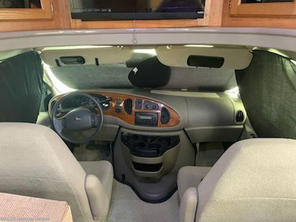 2009 R-Vision Trail-Lite 251 - Used Class B+ For Sale by National Vehicle in Valparaiso, Florida