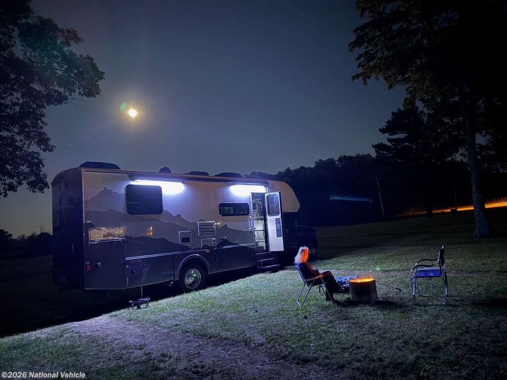 2021 Dynamax Corp Isata 5 28SS 4X4 - Used Class A For Sale by National Vehicle in Binghamton, New York