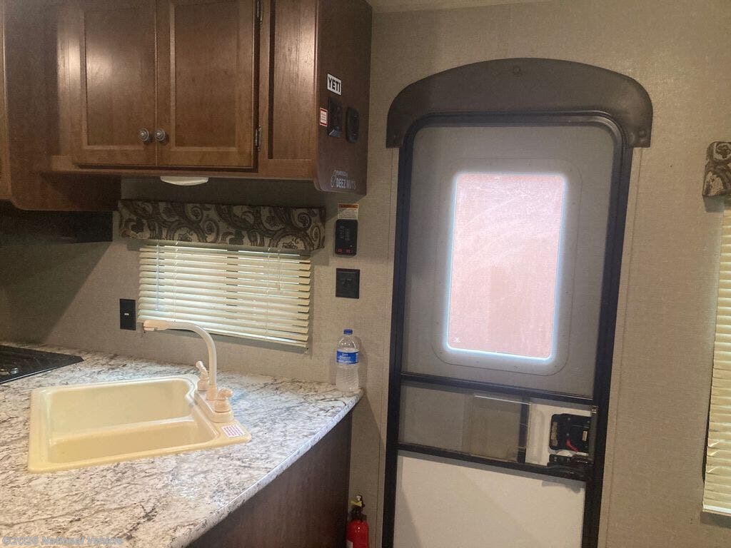 2017 Hideout LHS 252LHS by Keystone from National Vehicle in Stigler, Oklahoma