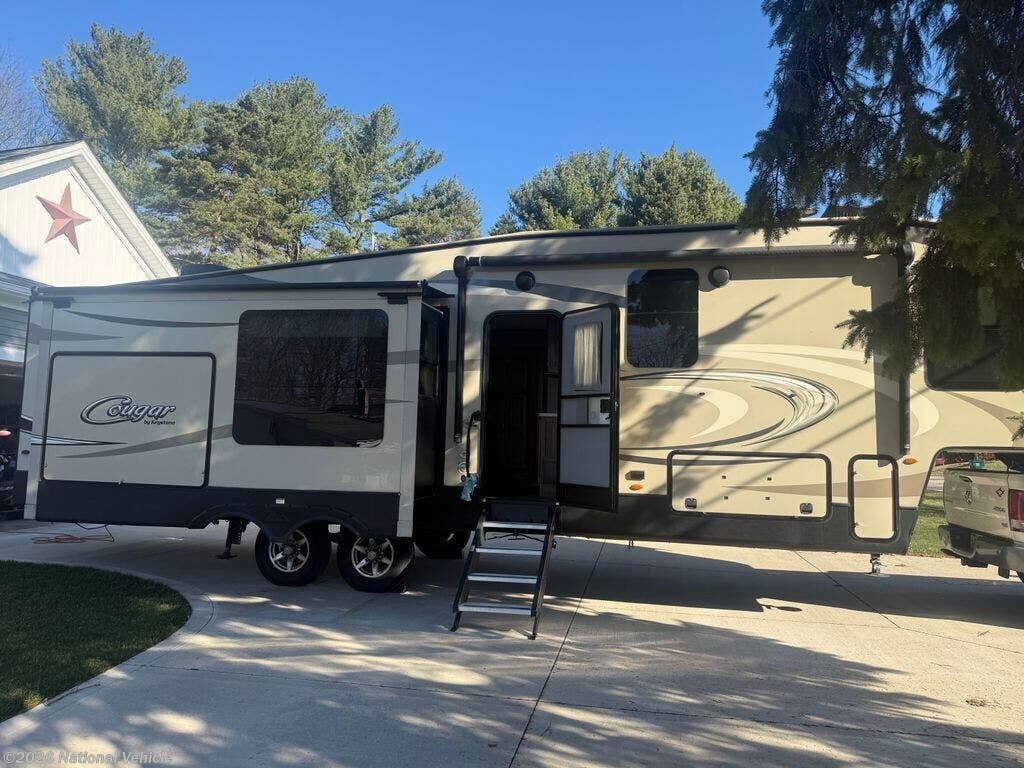 2018 Keystone Cougar 327RLK - Used Fifth Wheel For Sale by National Vehicle in Painesville, Ohio