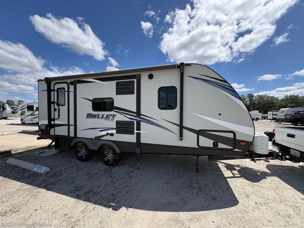 2018 Keystone Bullet Ultra Lite 220RBI - Used Travel Trailer For Sale by National Vehicle in Lakeland, Florida