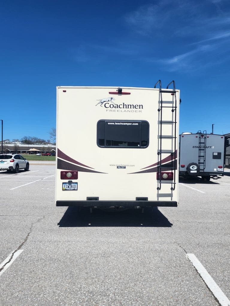 2017 Freelander 31BH by Coachmen from National Vehicle in Bellevue, Nebraska