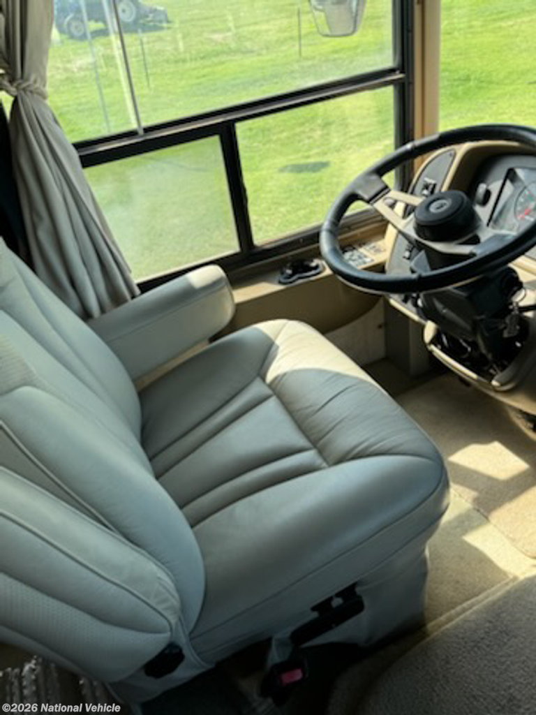 2005 Dolphin 6320LX by National RV from National Vehicle in Yukon, Oklahoma