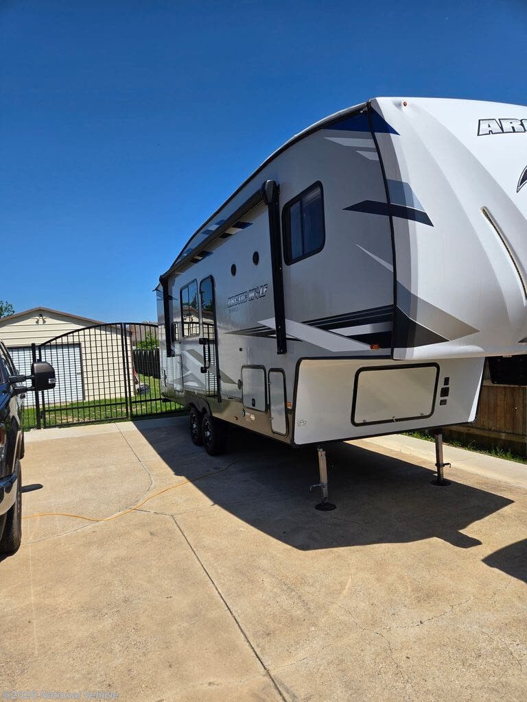 2022 Forest River Cherokee Arctic Wolf 261RK - Used Fifth Wheel For Sale by National Vehicle in Midlothian, Texas