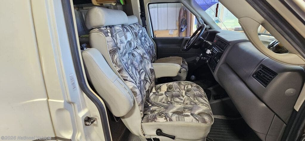 Used 1999 Winnebago Rialta 22FD available in Hickman, Nebraska