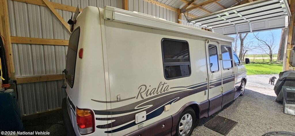 1999 Rialta 22FD by Winnebago from National Vehicle in Hickman, Nebraska