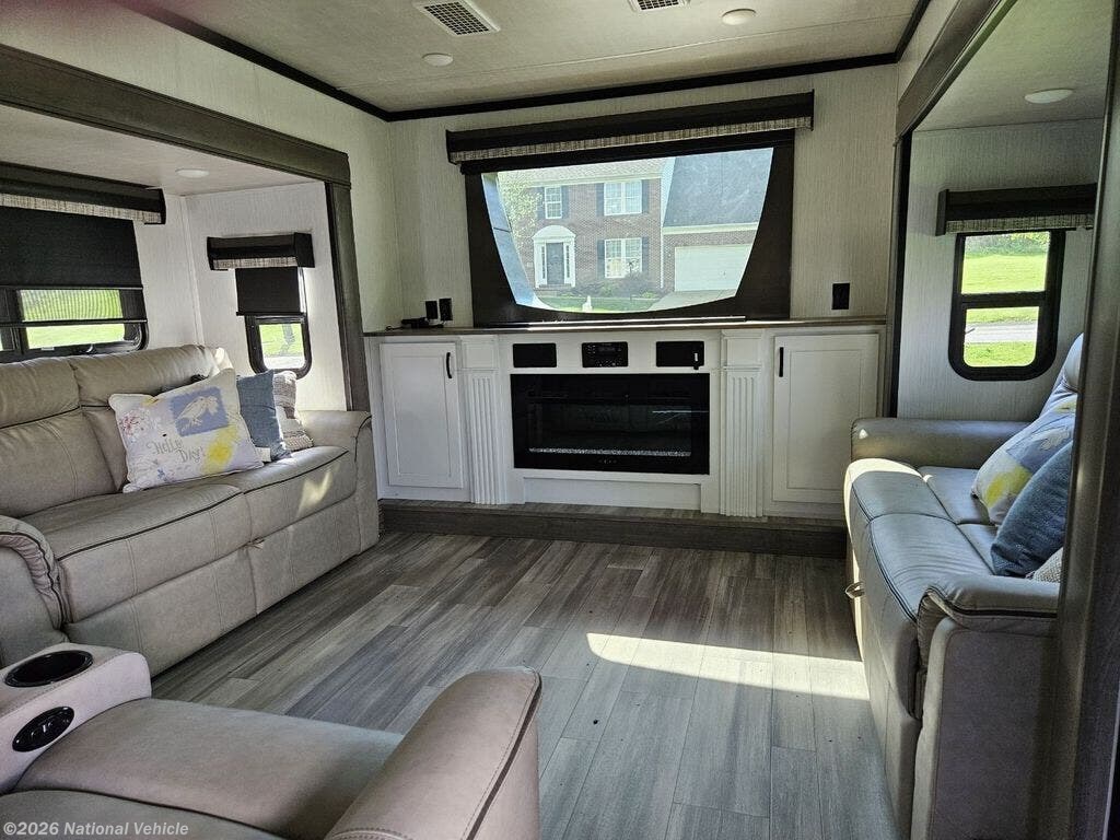 2022 Cedar Creek 371FL by Forest River from National Vehicle in Elizabeth, Pennsylvania