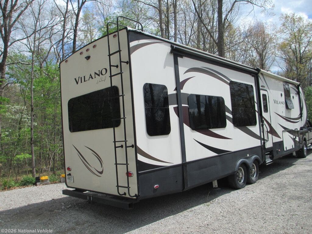 2017 Vanleigh Vilano 365RL - Used Fifth Wheel For Sale by National Vehicle in Crossville, Tennessee