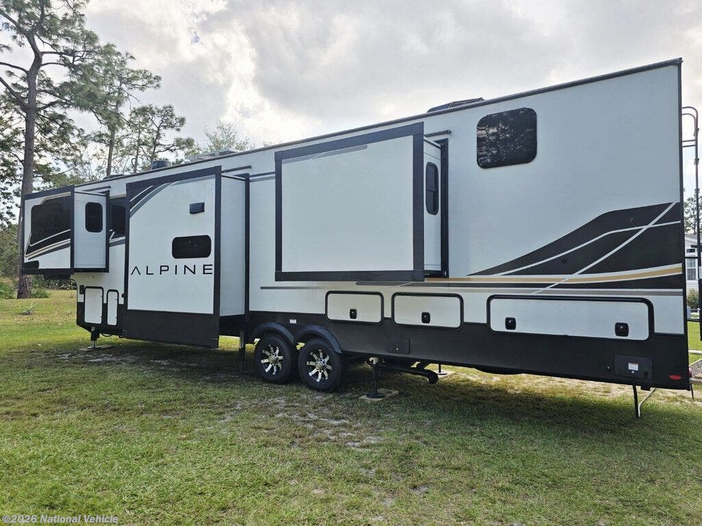 2024 Keystone Alpine 3700FL - Used Fifth Wheel For Sale by National Vehicle in St Cloud, Florida