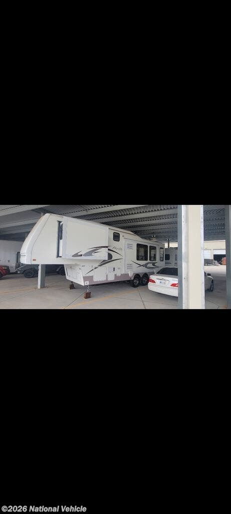 2004 Western RV Alpenlite Limited Oakmont 30RLT - Used Fifth Wheel For Sale by National Vehicle in Palmdale, California