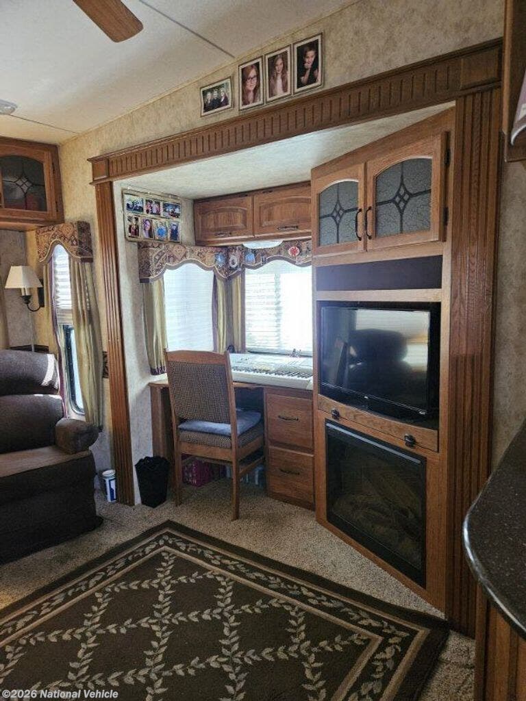 Used 2010 Keystone Montana Hickory 3400RL available in Payson, Arizona