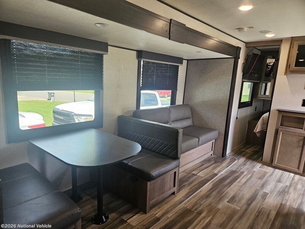 Used 2022 Starcraft Autumn Ridge 26BHS available in Owatonna, Minnesota