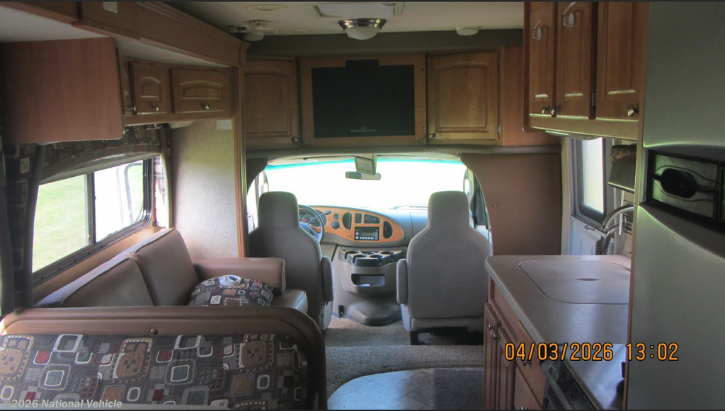 Used 2008 Jayco Melbourne 31B available in Kent, Washington