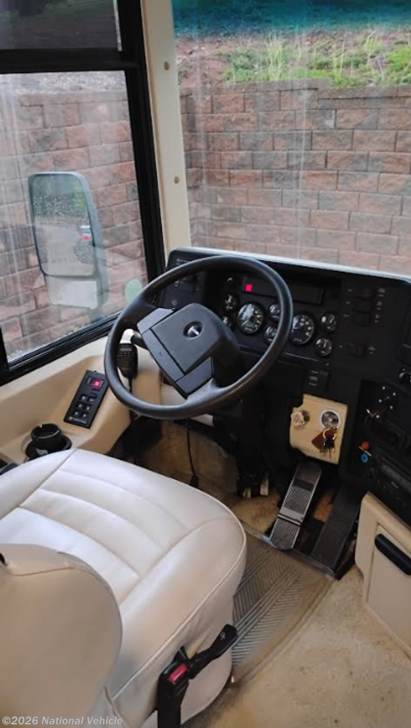 2004 Winnebago Journey 34H - Used Class A For Sale by National Vehicle in St Albans, West Virginia