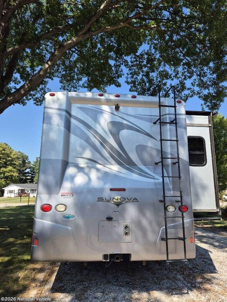2014 Itasca Sunova 33C - Used Class A For Sale by National Vehicle in Fort Gratiot, Michigan