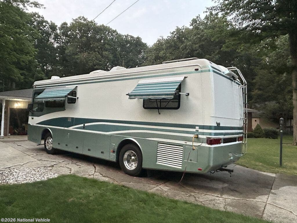 Used 1994 Monaco RV Dynasty available in Hudsonville, Michigan