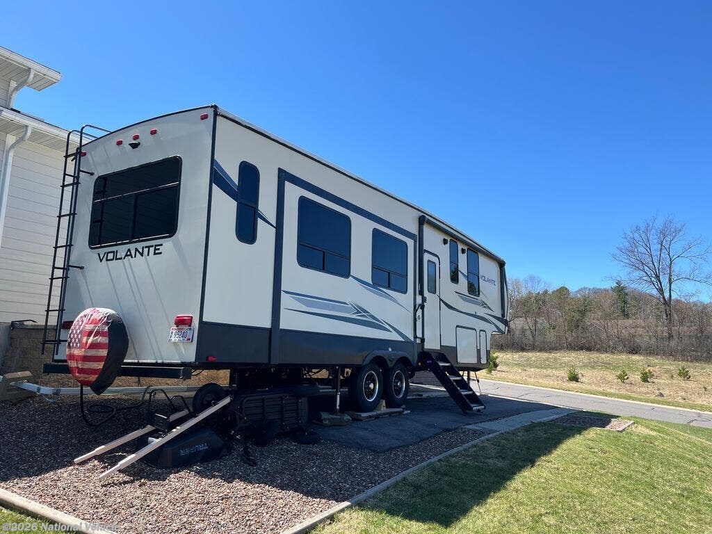 2019 CrossRoads Volante HP 320IK - Used Fifth Wheel For Sale by National Vehicle in Black River Falls, Wisconsin