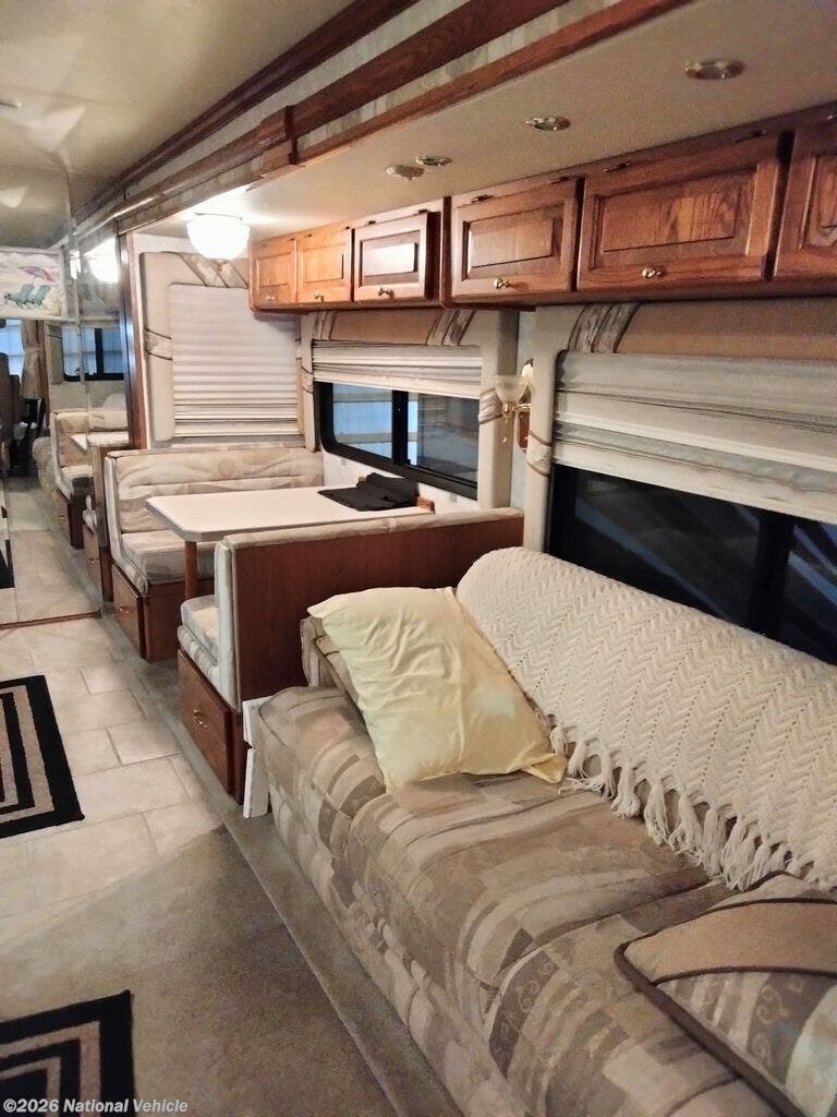 2004 Tiffin Phaeton 35RH - Used Class A For Sale by National Vehicle in Lake St Louis, Missouri