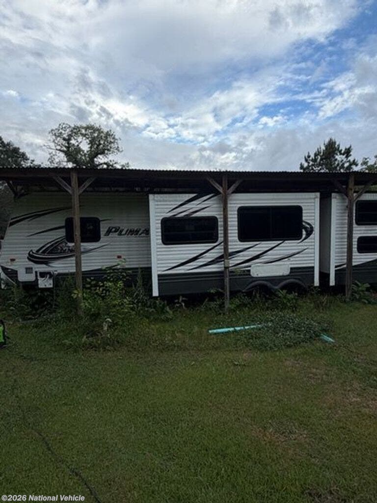 2015 Palomino Puma 31DBTS - Used Travel Trailer For Sale by National Vehicle in Zavalla, Texas