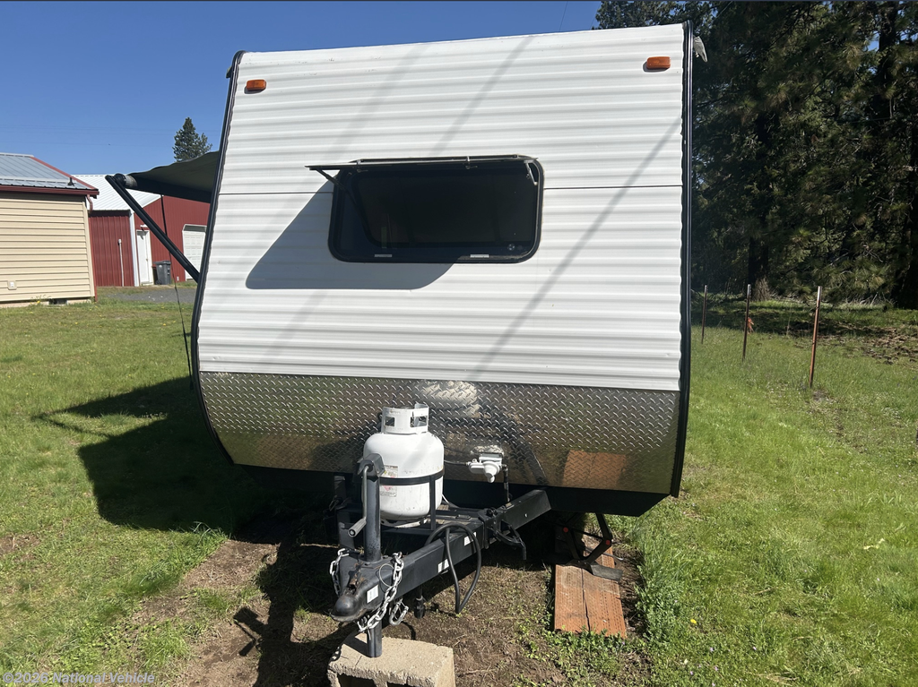 2013 Forest River Viking 17BH - Used Travel Trailer For Sale by National Vehicle in Troy, Idaho