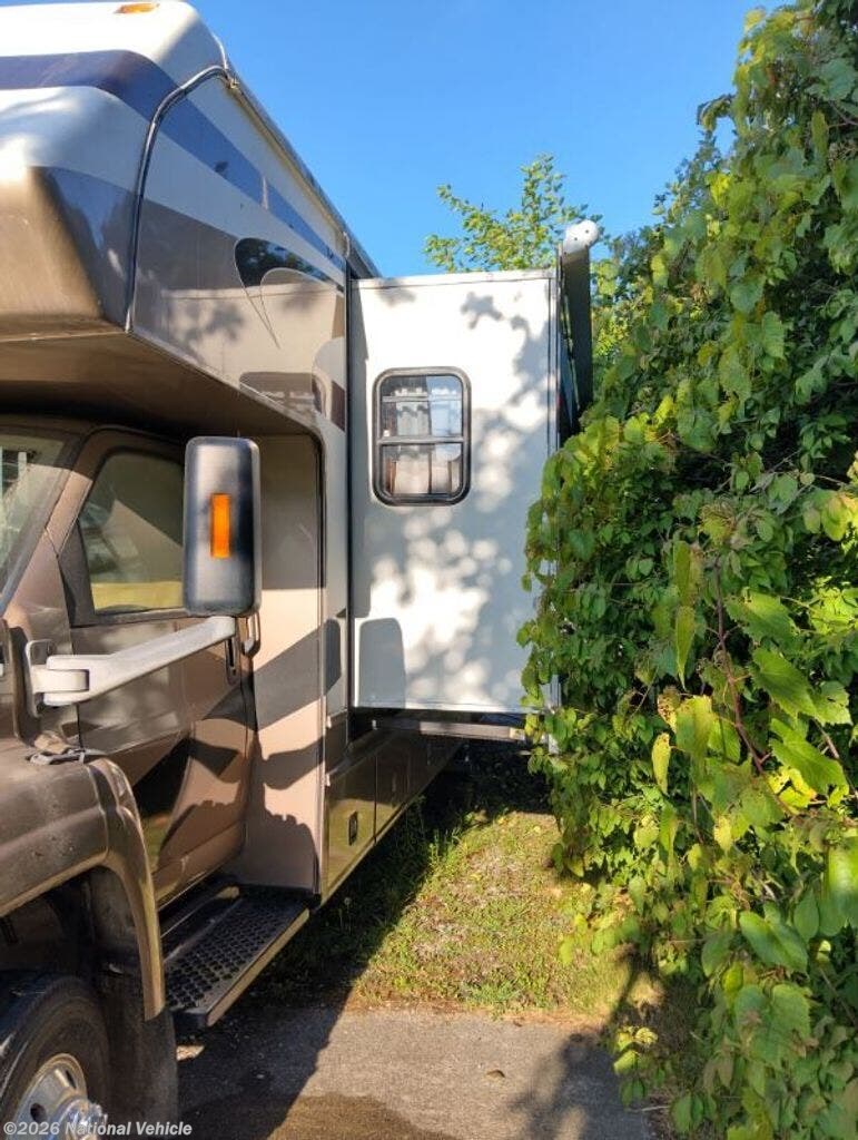 Used 2007 Jayco Seneca HD 34SS available in Saginaw, Michigan