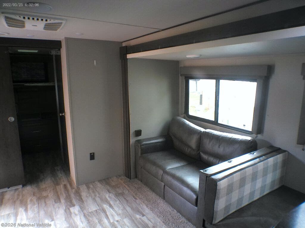 Used 2020 Grand Design Transcend 32BHS available in Kings Mountain, North Carolina