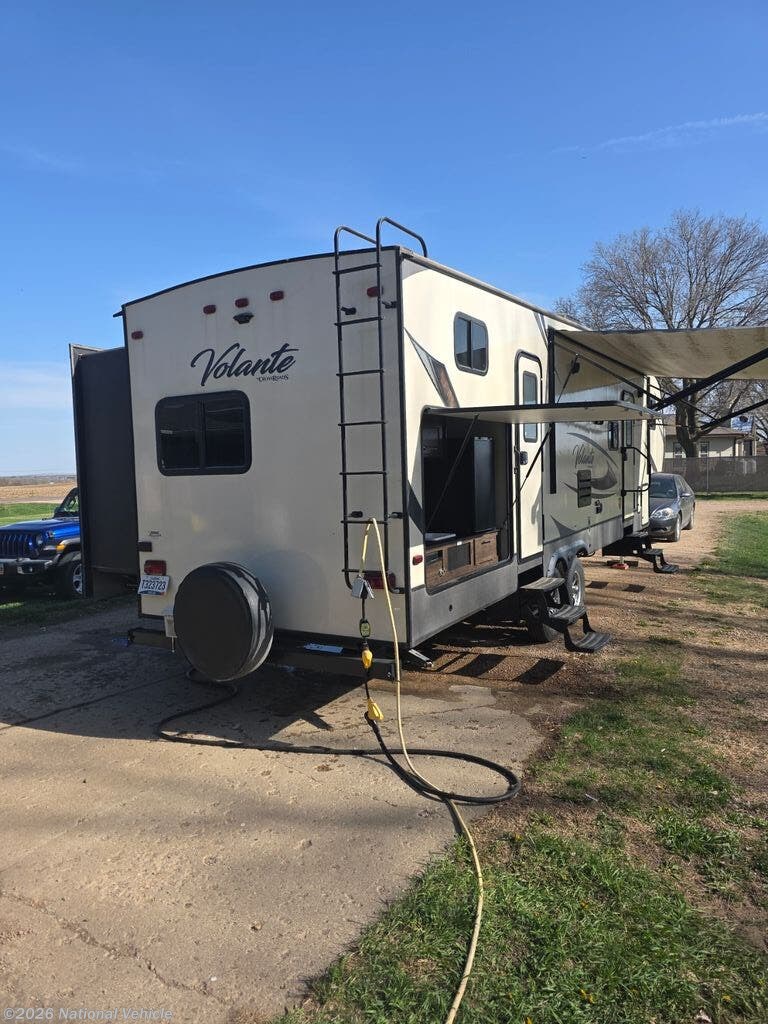 2019 CrossRoads Volante 310BH - Used Fifth Wheel For Sale by National Vehicle in Yankton, South Dakota