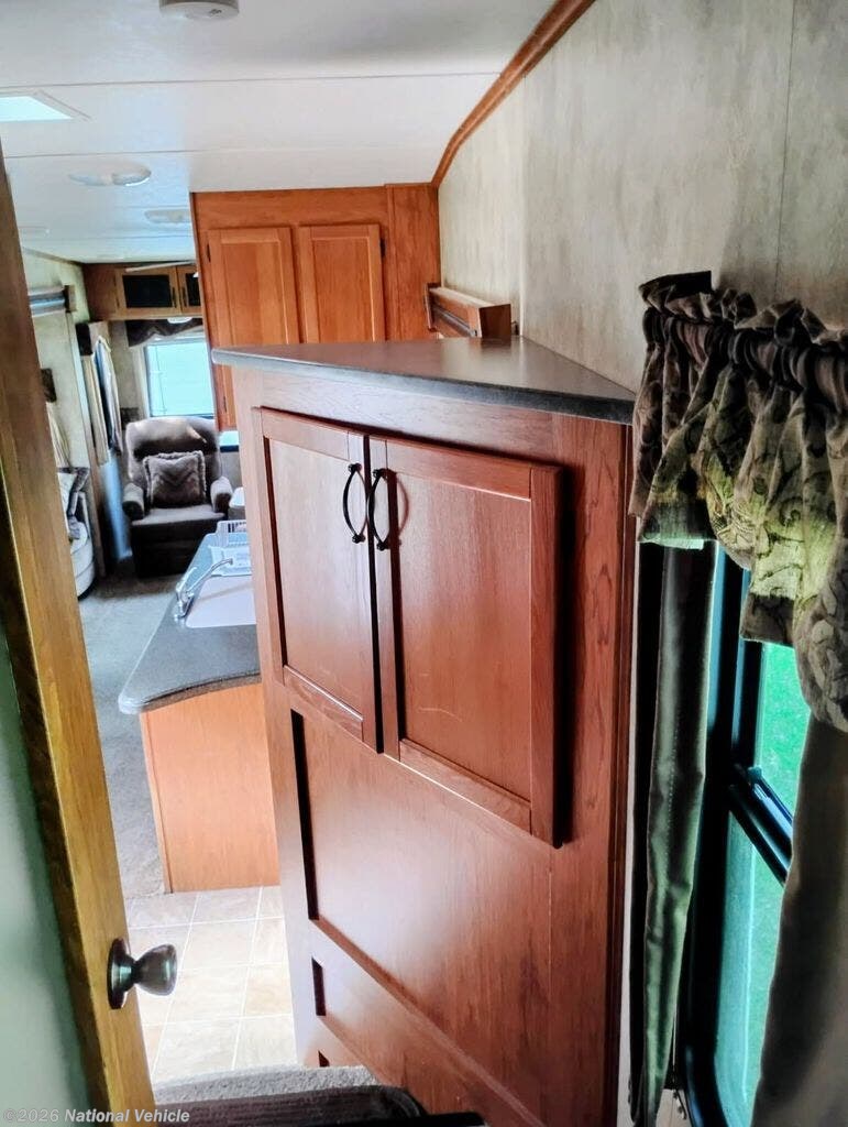 Used 2010 Keystone Montana Mountaineer 324RLQ available in Erie, Illinois