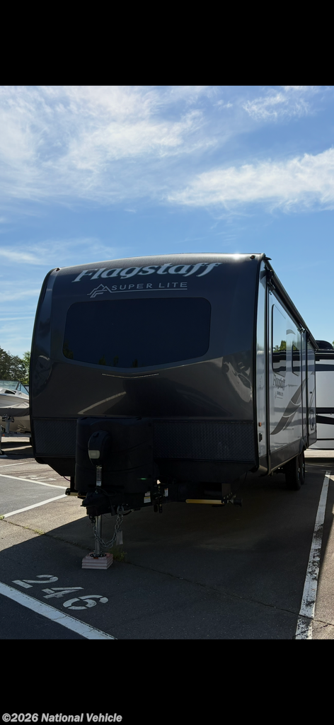 2023 Forest River Flagstaff Super Lite 26FKBS - Used Travel Trailer For Sale by National Vehicle in Charlotte, North Carolina