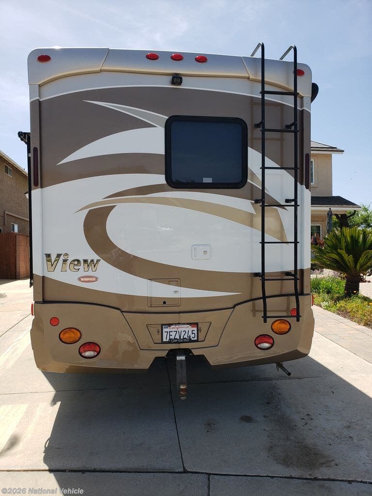 2014 Winnebago View 24J - Used Class C For Sale by National Vehicle in Ventura, California