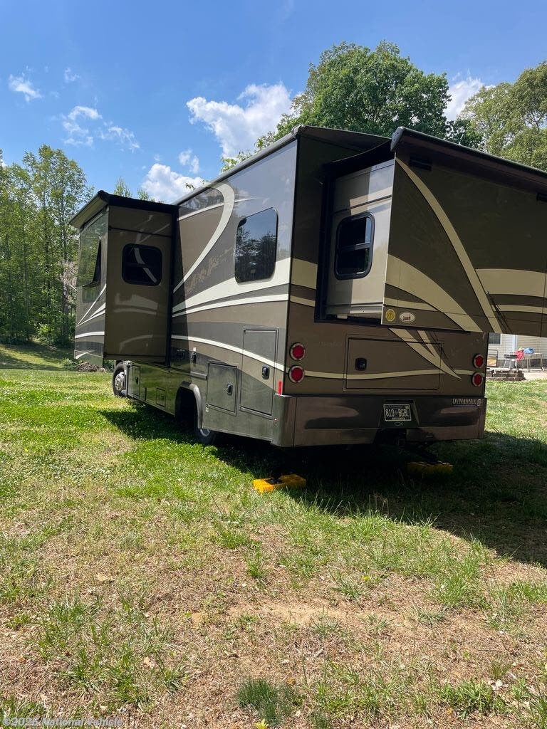 2017 Dynamax Corp Isata 3 24RWM - Used Class C For Sale by National Vehicle in King George, Virginia