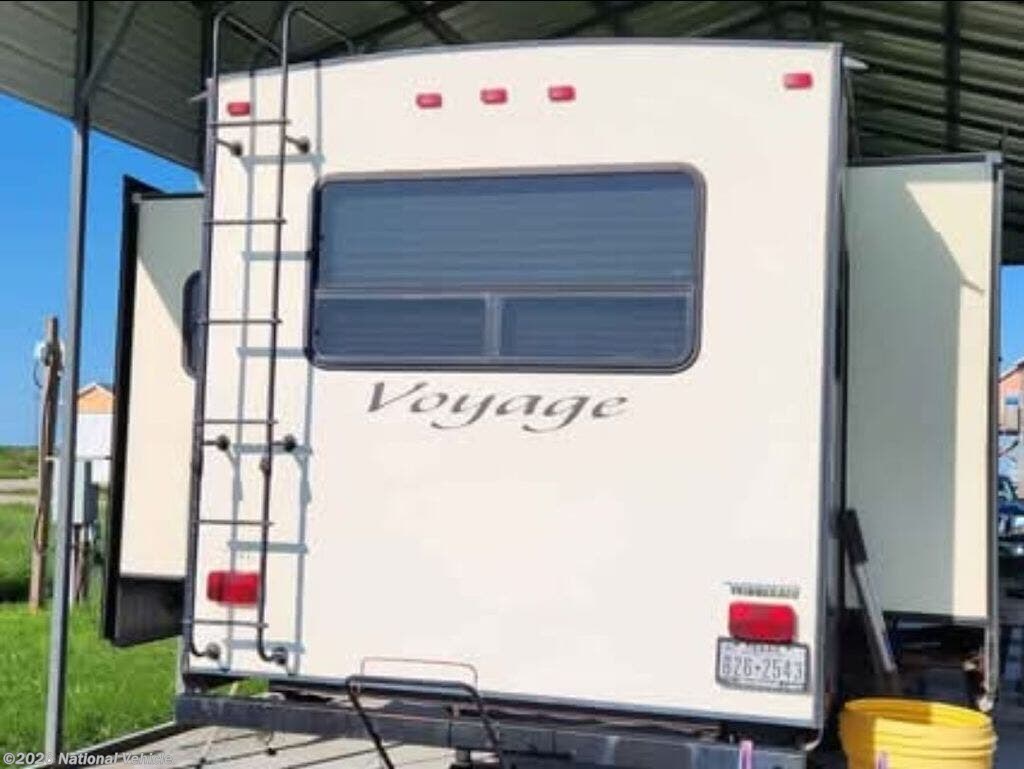 2017 Winnebago Voyage 35RL - Used Fifth Wheel For Sale by National Vehicle in Conroe, Texas