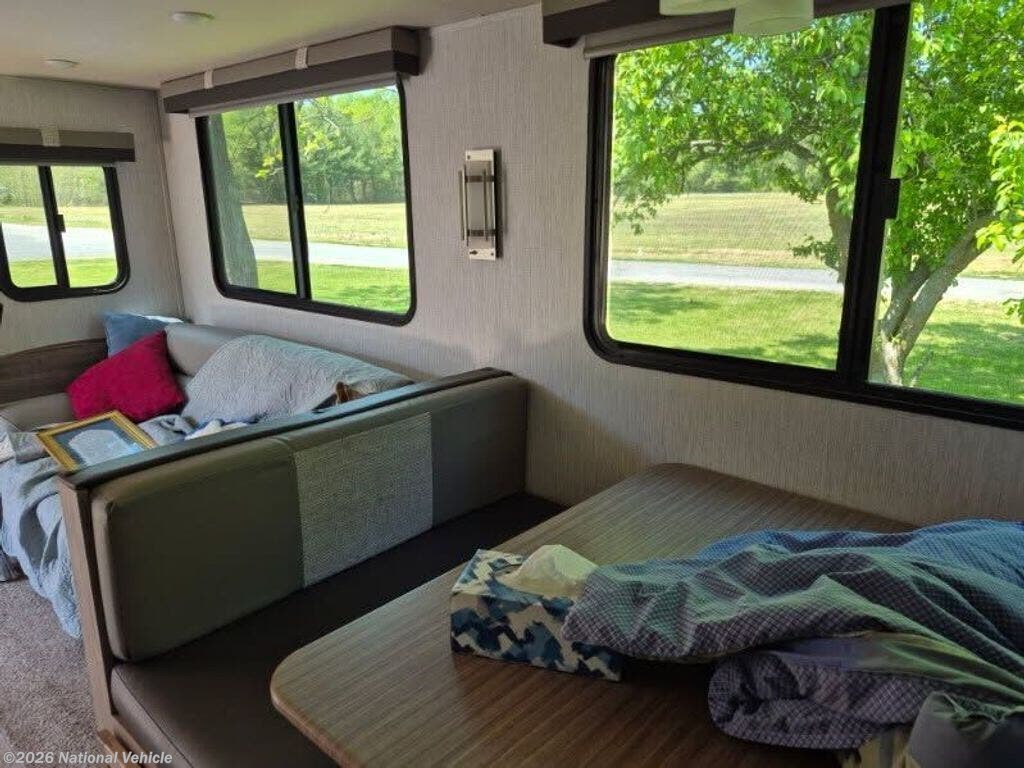 Used 2021 Palomino Solaire 258RBSS available in Georgetown, Delaware