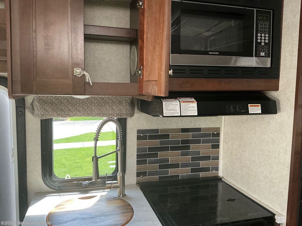 Used 2018 Forest River Sunseeker MBS 2400WS available in Bonney Lake, Washington