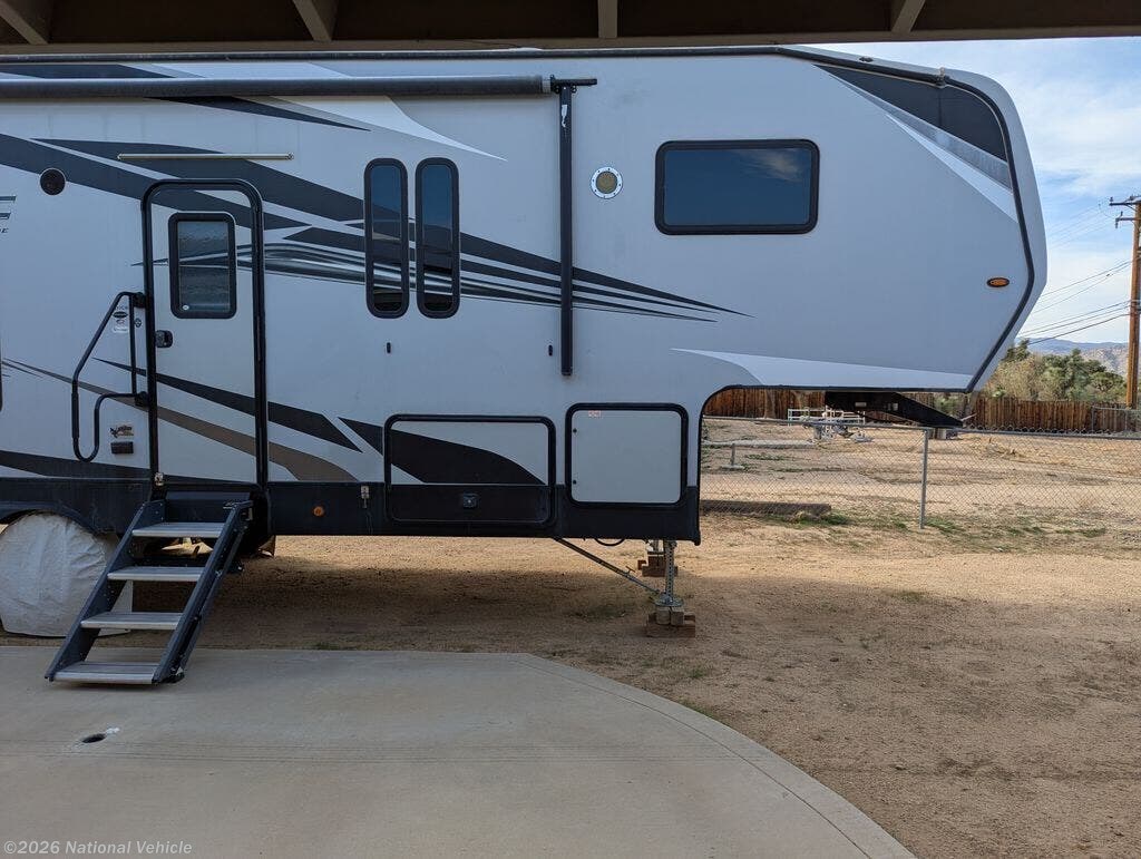 2019 Eclipse Iconic Widelite 2817CKG - Used Toy Hauler For Sale by National Vehicle in Yucca Valley, California