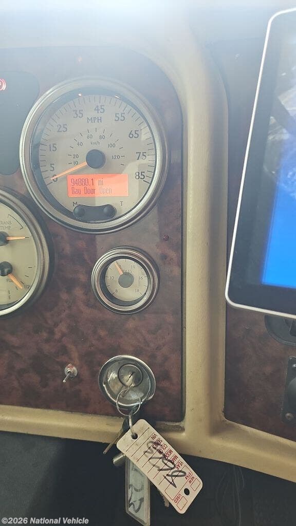 2007 Marquis Moonstone III by Beaver from National Vehicle in Bonsall, California