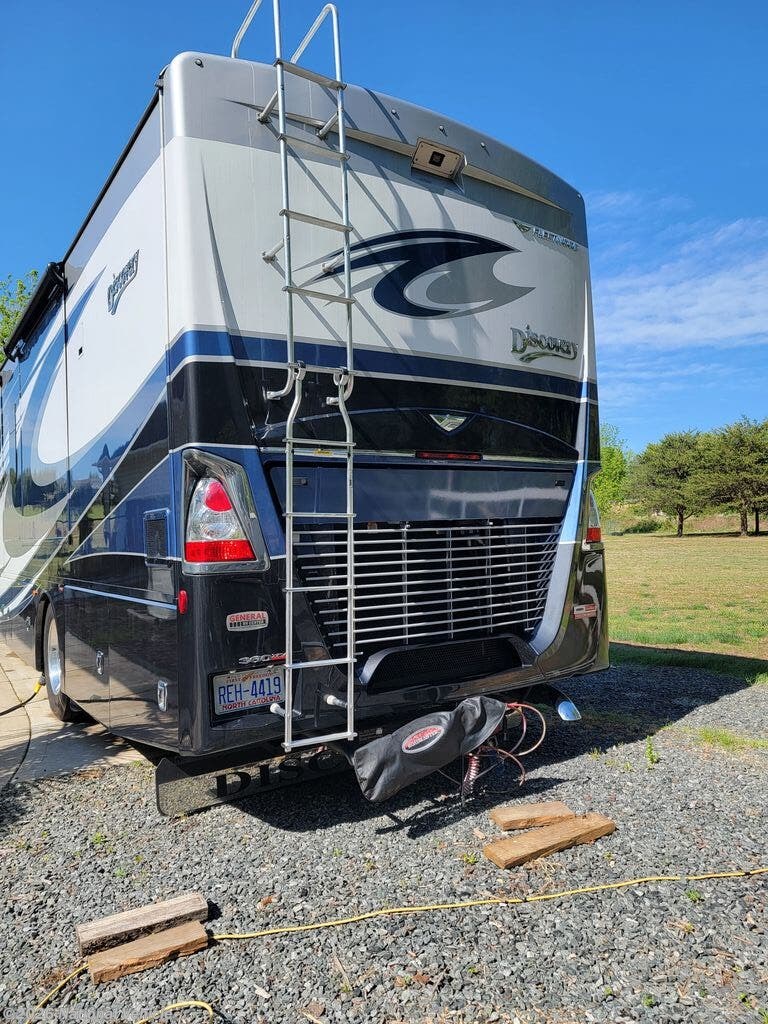 2021 Discovery 38W by Fleetwood from National Vehicle in Browns Summit, North Carolina