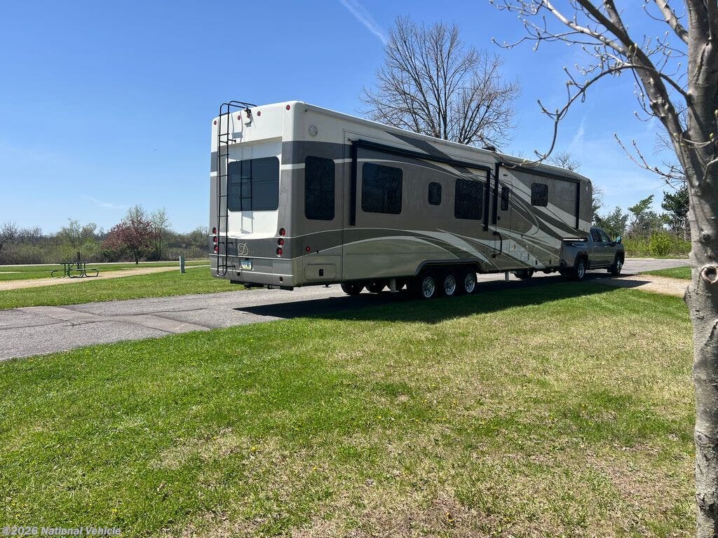 2020 DRV Mobile Suites 44 Houston - Used Fifth Wheel For Sale by National Vehicle in Palo, Iowa