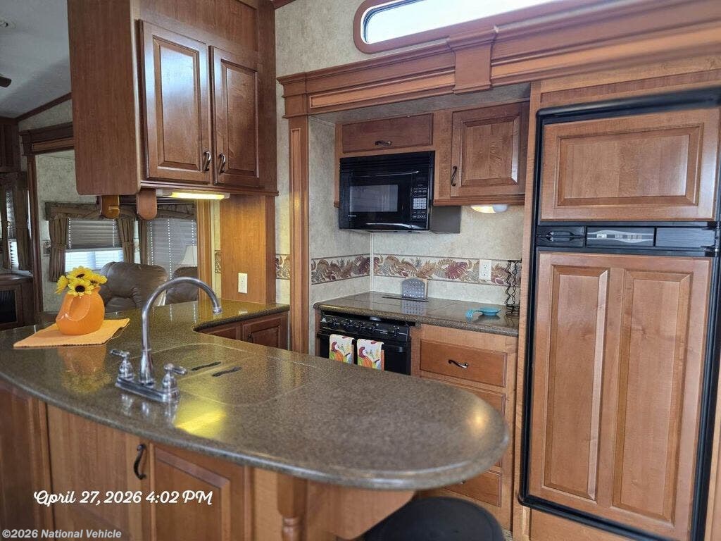 Used 2010 Jayco Designer 37RLQS available in San Acacia, New Mexico
