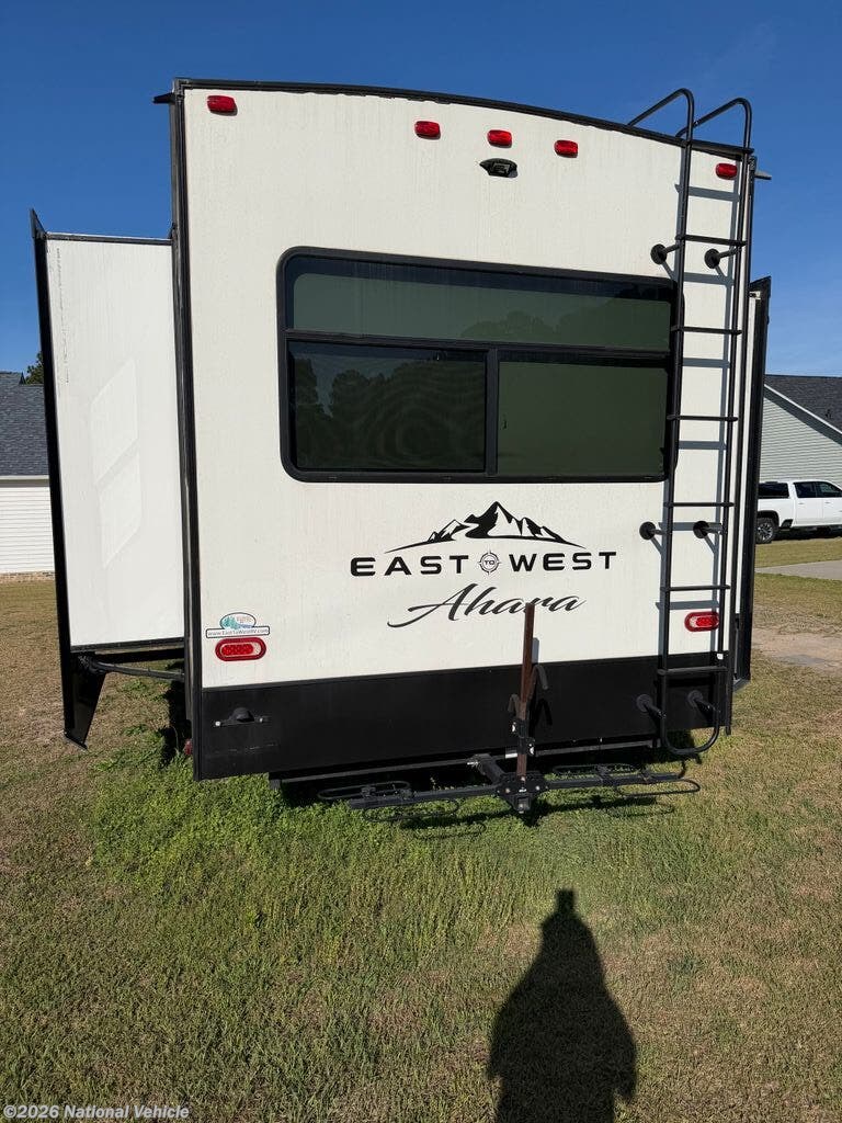 2022 Ahara 325RL by East to West from National Vehicle in Benson, North Carolina