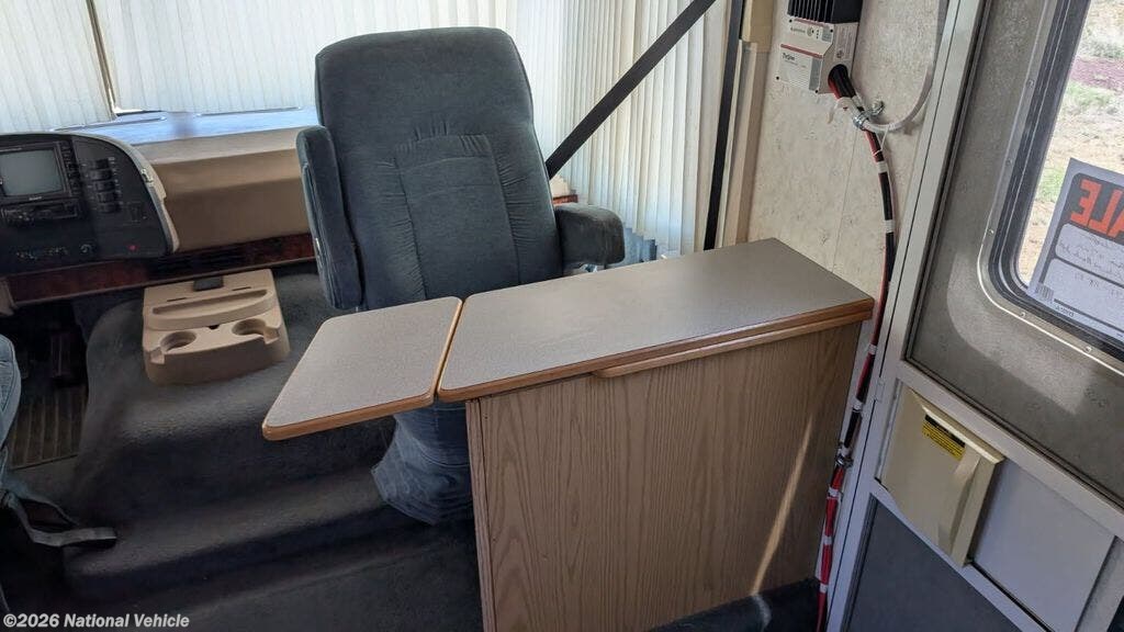 Used 1998 Winnebago Chieftain 33W available in Show Low, Arizona