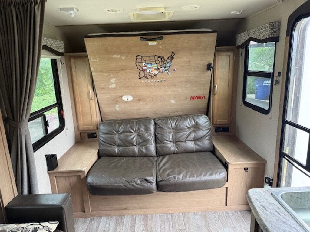 2020 Micro Minnie 2106DS by Winnebago from National Vehicle in Georgetown, Texas