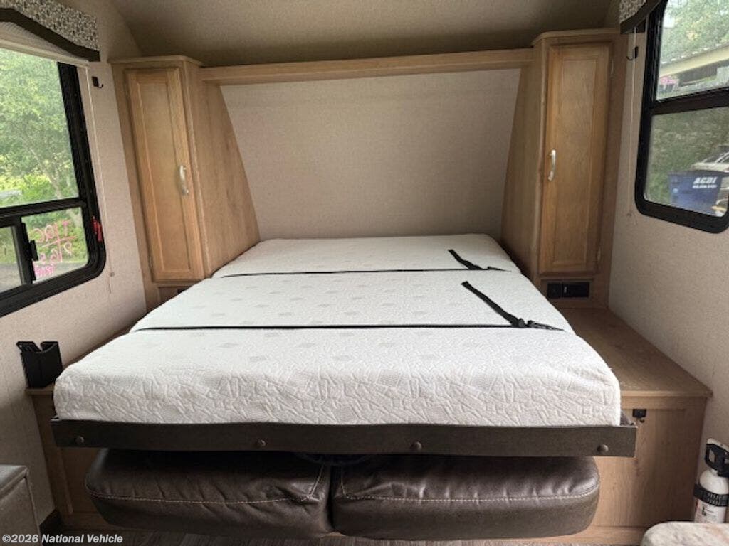 Used 2020 Winnebago Micro Minnie 2106DS available in Georgetown, Texas