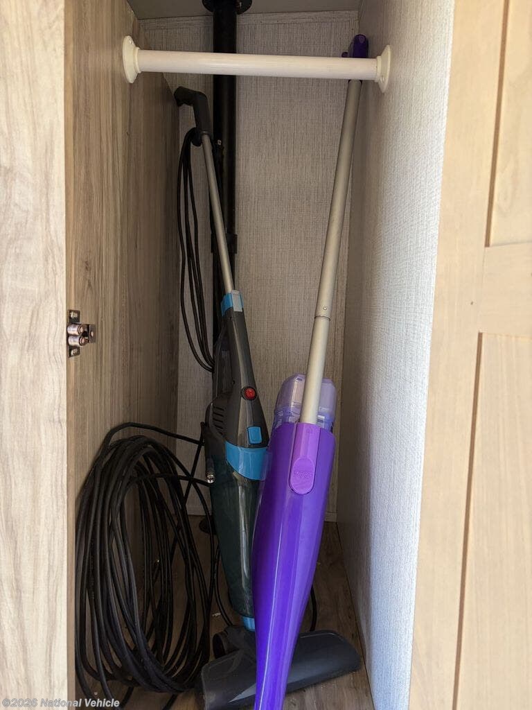 Used 2021 Palomino Solaire 260FKBS available in Pagosa Springs, Colorado