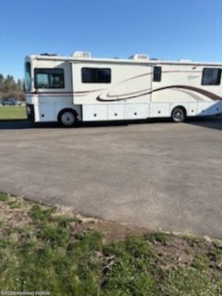 2000 Fleetwood Discovery 37G - Used Class A For Sale by National Vehicle in Springfield, Ohio