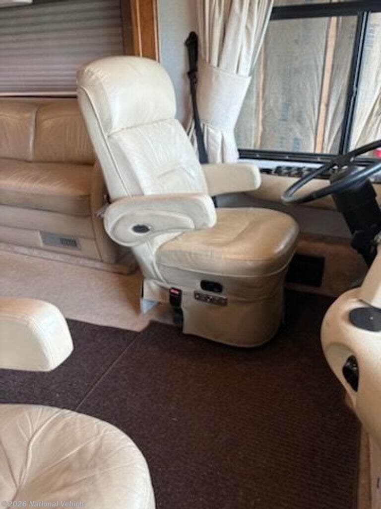Used 2000 Fleetwood Discovery 37G available in Springfield, Ohio